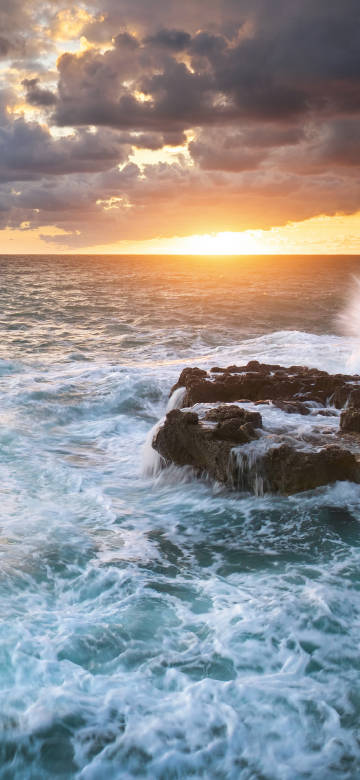 Landscape 4K Wallpaper: Coast, Sunset, Waves, Rocks