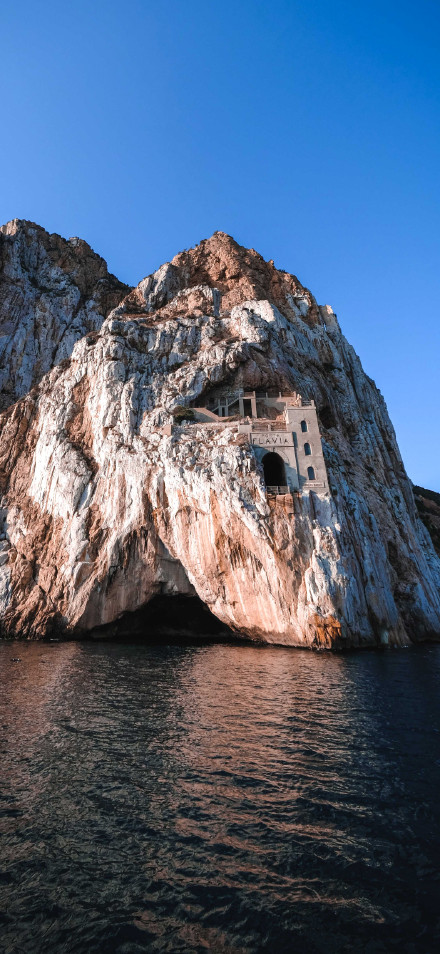 Landscape 4K wallpaper: Porto Flavia, Sardinia, Italy, rocks, seascape