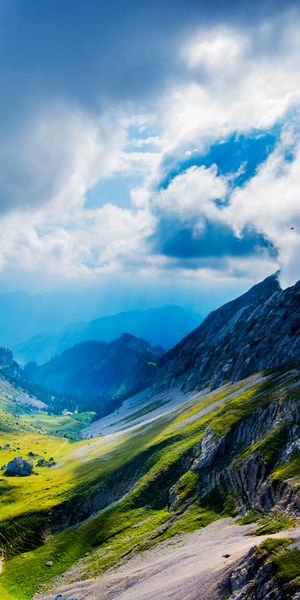 Breathtaking HD Mobile Wallpaper of Mount Pilatus, Lucerne, Switzerland