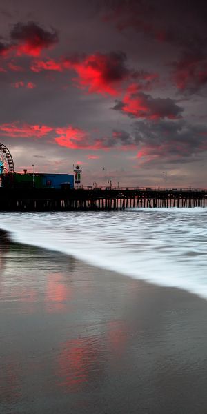 Breathtaking Santa Monica Pier Sunset Wallpaper for Your Phone
