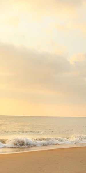 Phone wallpaper: Sports, Beach, Ocean, Blonde, Surfing, Bikini free download