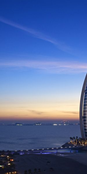 Phone wallpaper: Cities, Dubai, Burj Al Arab, Man Made free download