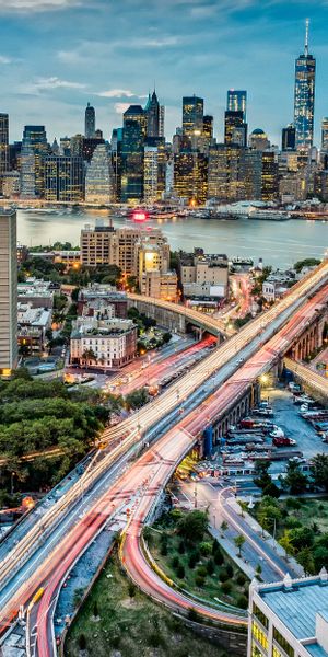 Breathtaking New York Cityscape with Skyscrapers and Bridges