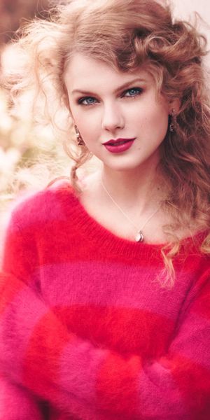 Phone wallpaper: Music, Blur, Singer, Blonde, Earrings, Blue Eyes, American, Taylor Swift, Lipstick