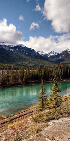 Breathtaking Alsek River in Alaska – A Scenic Mobile Wallpaper