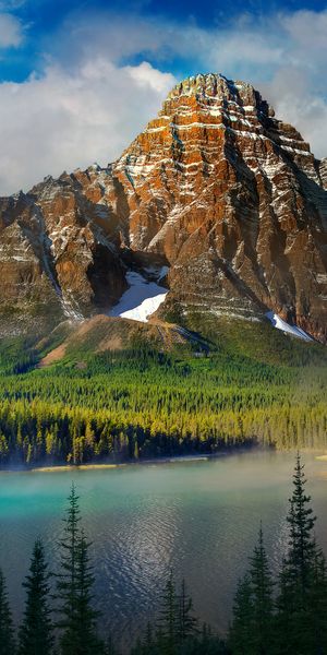 Breathtaking Mountain and Lake Scene for Your Phone Wallpaper