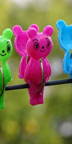 Phone wallpaper: Miscellaneous, Clothespins, Miscellanea, Motley, Multicolored, Bear, Bright free do