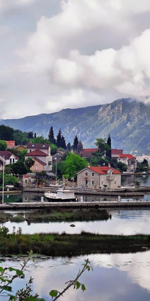 Phone wallpaper: Trees, Port, Sky, Mountains, City, Cities free download