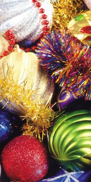 Phone wallpaper: Christmas Decorations, Tinsel, Attributes, Holidays, Sequins, Christmas Tree Toys,