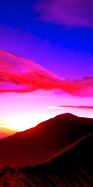 Breathtaking Mountain Sunset Wallpaper for Your Phone
