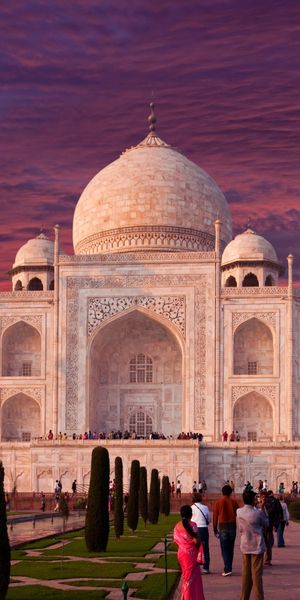Breathtaking Taj Mahal Sunset Wallpaper - Agra, Uttar Pradesh, India