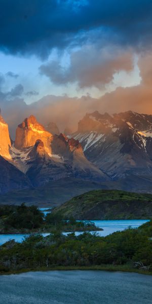 Breathtaking Torres del Paine Views for Your Mobile Wallpaper