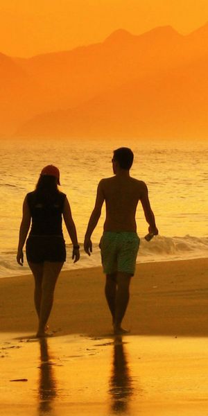 Phone wallpaper: People, Beach, Orange (Color), Photography, Ocean, Love free download