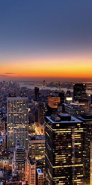 Breathtaking Manhattan Skyline at Dusk