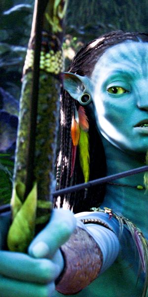 Neytiri from Avatar: A Nature-Inspired Phone Wallpaper