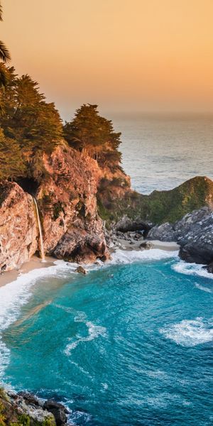 Big Sur Coastal Beauty: Perfect Mobile Wallpaper
