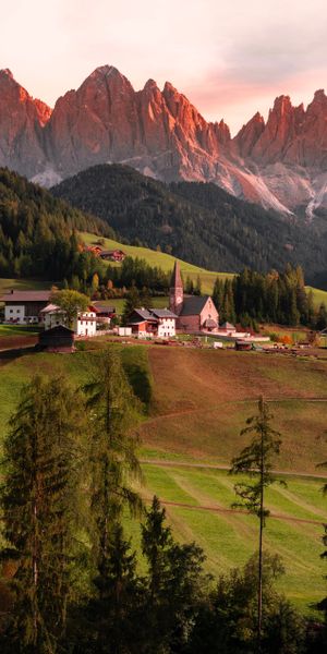 Breathtaking Mountain Village Scene Ideal for Mobile Wallpaper