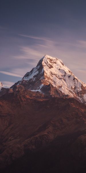 Breathtaking Snowbound Mountain Range for Your Mobile Wallpaper