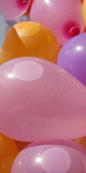 Phone wallpaper: Miscellanea, Miscellaneous, Multicolored, Water, Balloons free download