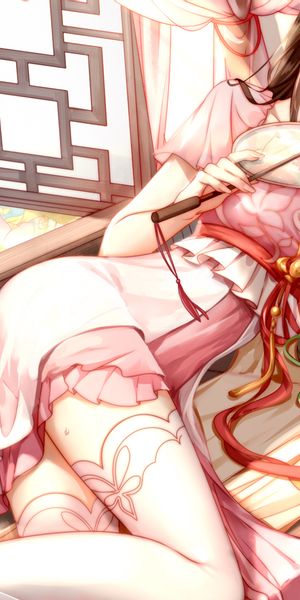 Cool Anime Girl in Traditional Dress - Perfect for Mobile Wallpaper
