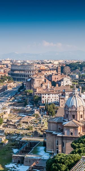 Breathtaking 4K Mobile Wallpaper of Rome's Architectural Marvels