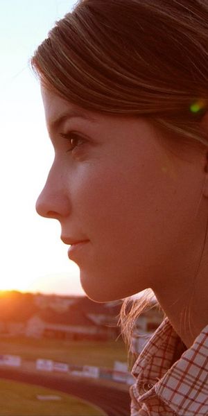 Phone wallpaper: Sunset, Brunette, Women, Sensual free download