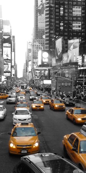 Vibrant New York City Traffic Wallpaper - 4K Quality for Your Phone