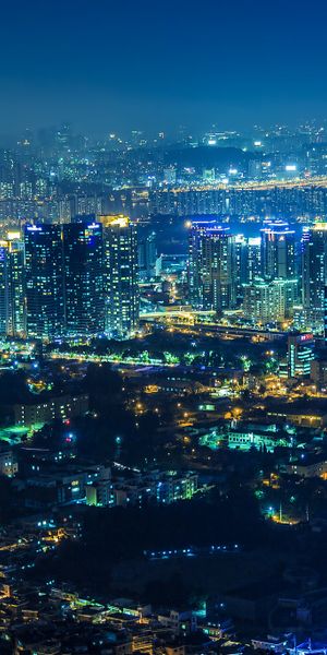 High-Quality Aerial Wallpaper of Seoul's Nighttime Cityscape with Skyscrapers