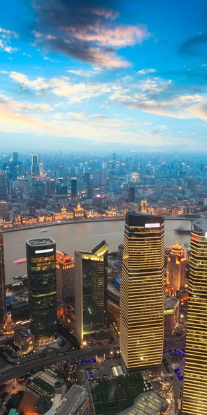 Breathtaking Shanghai skyline featuring the Oriental Pearl Tower - 4K phone wallpaper