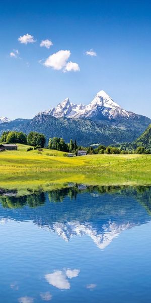 Serene Alps Mountain Wallpaper: A Perfect Blend of Nature and Tranquility