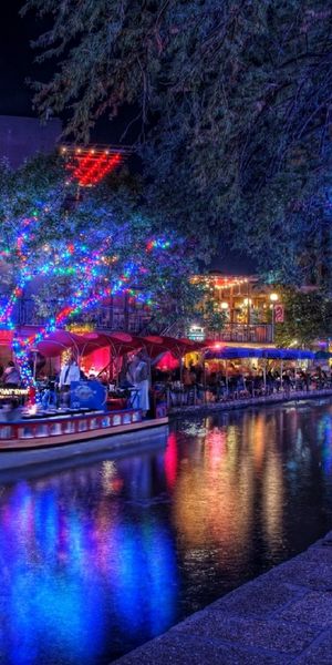 Phone wallpaper: San Antonio, Hdr, Christmas Ornaments, Christmas Lights, Christmas, Cities, Light,