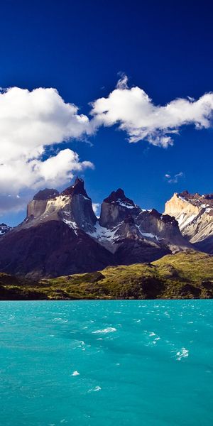 Phone wallpaper: Torres Del Paine, Mountains, Lake, Mountain, Earth free download