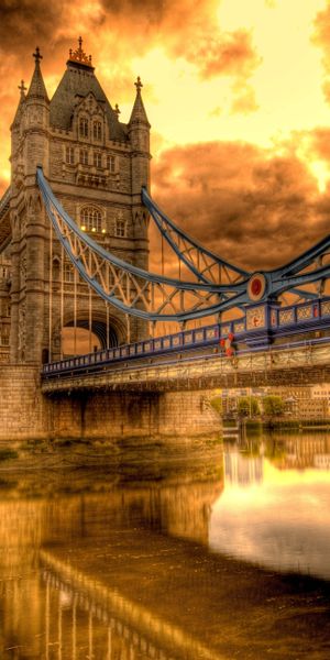 Breathtaking Sunset Over Tower Bridge in London