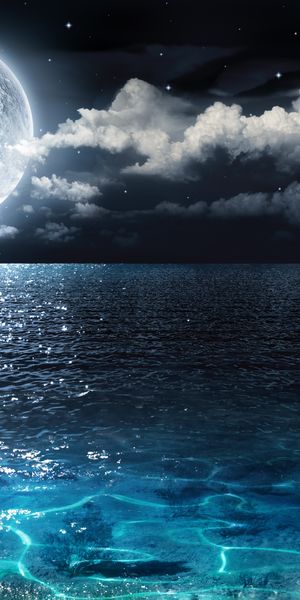 Enchanting Moonlit Ocean Wallpaper for iPhone: A Nighttime Escape