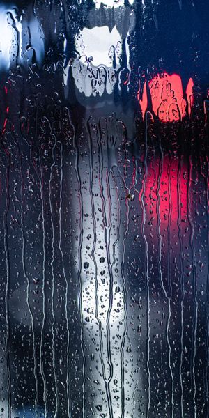 Trendy Macro Bokeh Drops on Glass