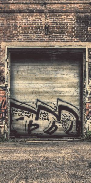 Phone wallpaper: Graffiti, City, Cities, Old, Wall, Street free download