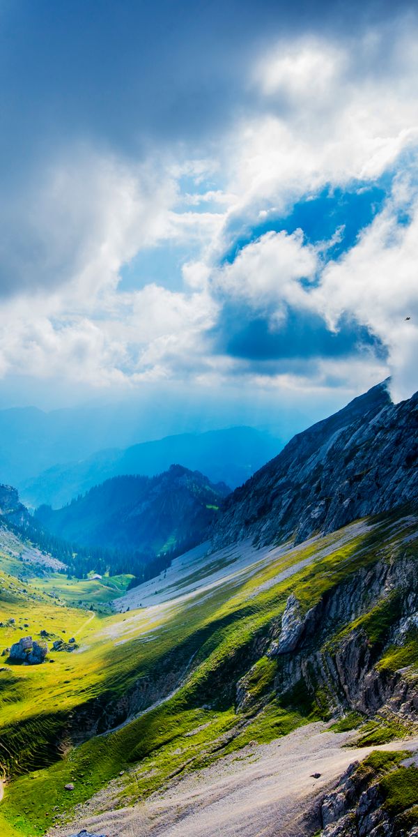 Breathtaking HD Mobile Wallpaper of Mount Pilatus, Lucerne, Switzerland