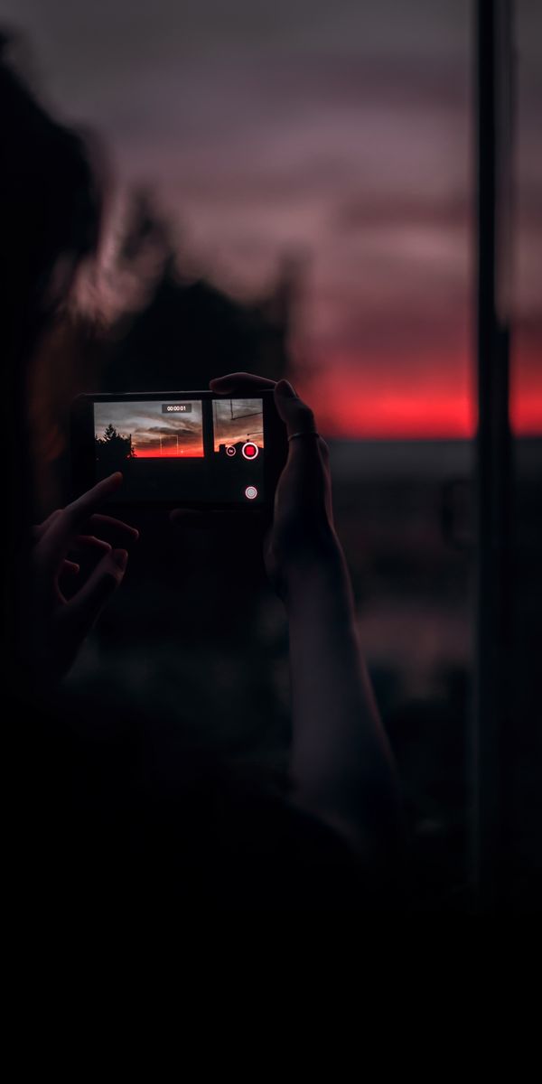 Beautiful Sunset Photography with Dark Tones and a Smartphone