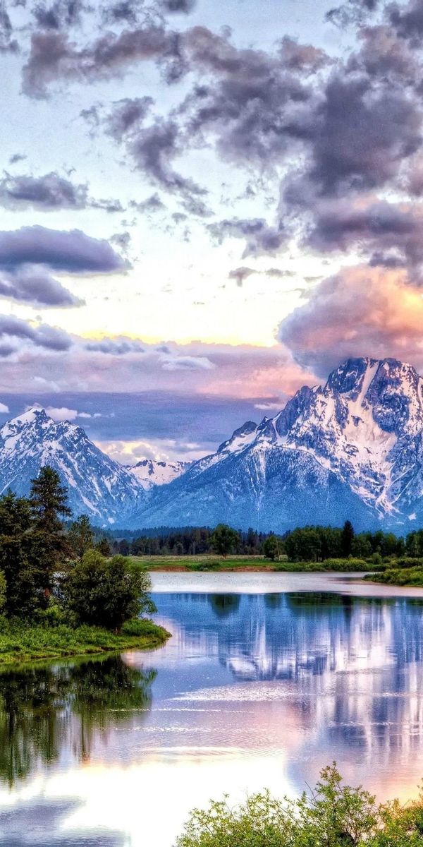 Breathtaking 4K Phone Wallpaper of Grand Teton National Park's River and Mountains