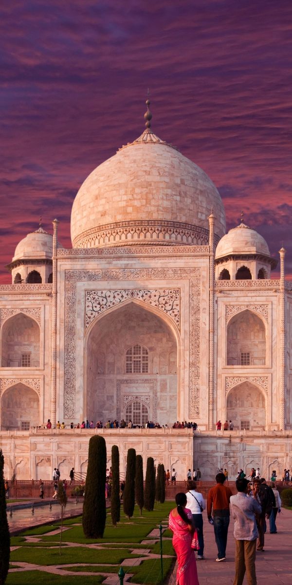 Breathtaking Taj Mahal Sunset Wallpaper - Agra, Uttar Pradesh, India