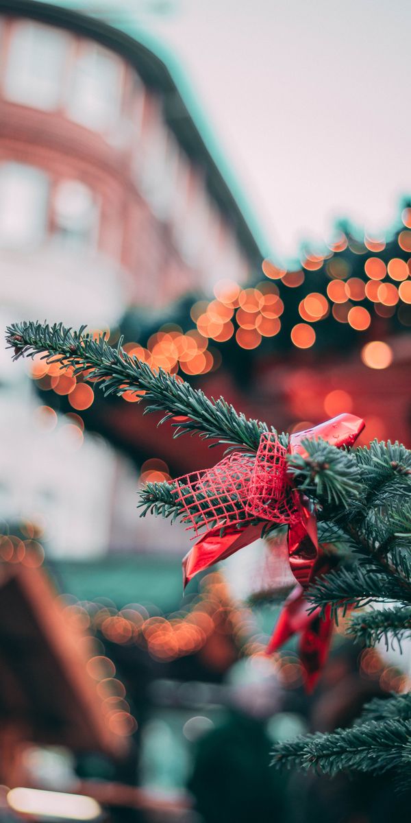 Beautiful Christmas Tree Decoration with Bokeh Lights