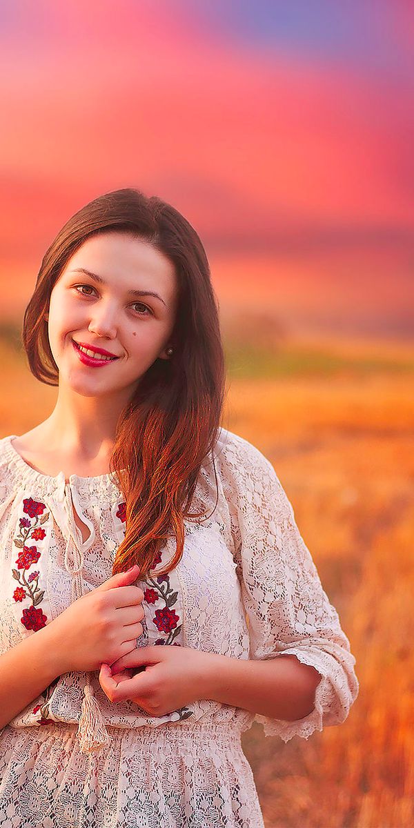 Phone wallpaper: Blur, Smile, Brunette, Model, Women, Brown Eyes, Lipstick, Outdoor free download