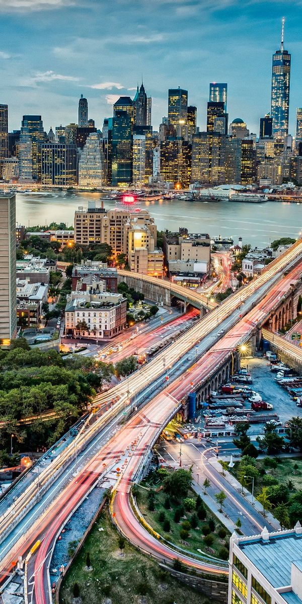 Breathtaking New York Cityscape with Skyscrapers and Bridges