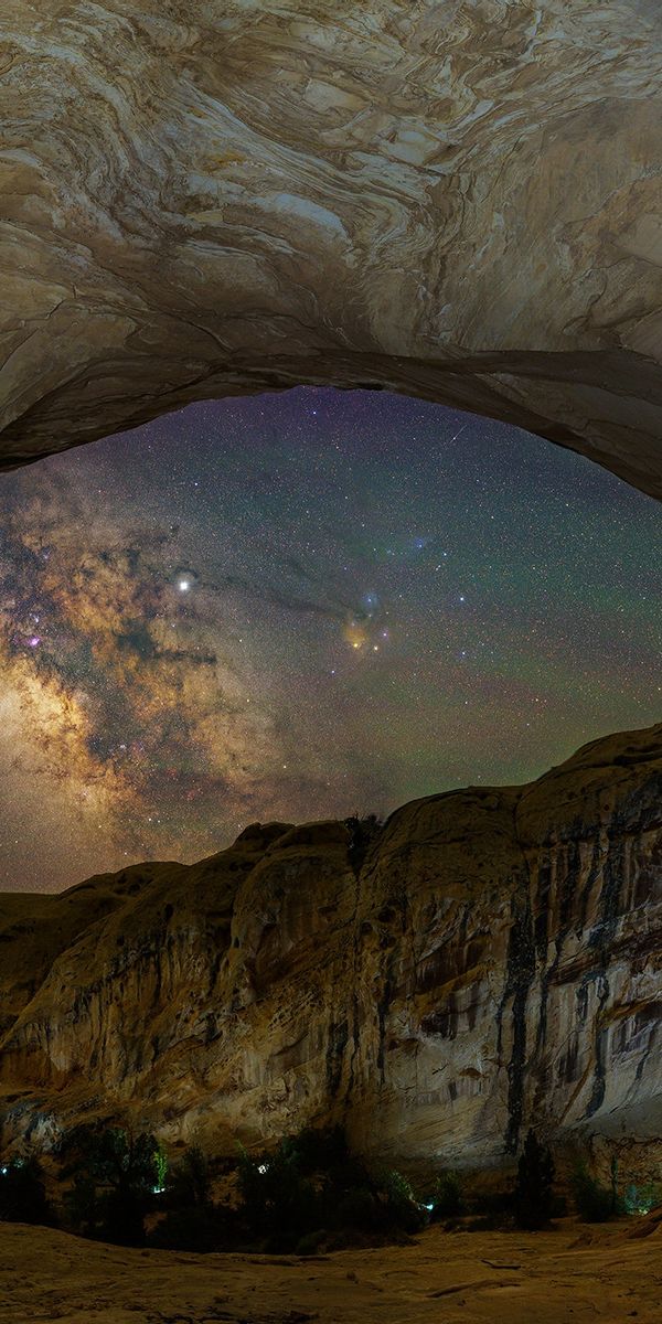 Phone wallpaper: Stars, Night, Desert, Mountain, Earth, Milky Way, Cave, Arch free download
