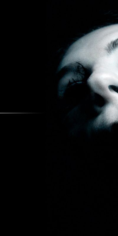 Hollow: Scary Zombie Wallpaper for Mobile Devices