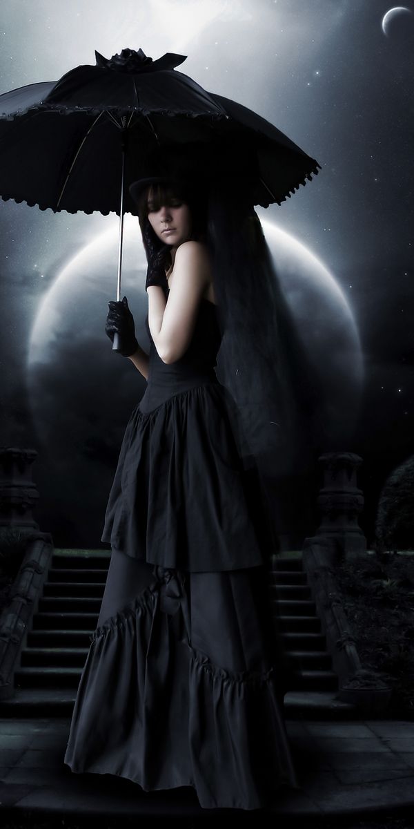 Gothic Moonlight Wallpaper - Dark Elegance for Your Device