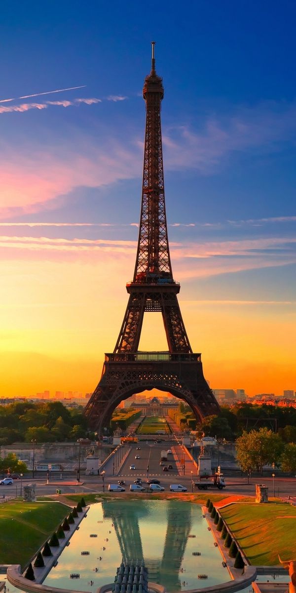 Breathtaking View of the Eiffel Tower at Sunset