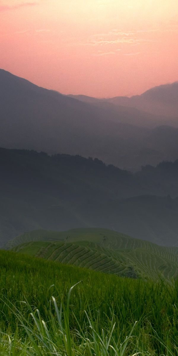 Explore the Majestic Himalayas: Mobile Wallpaper of Serene Mountain Views