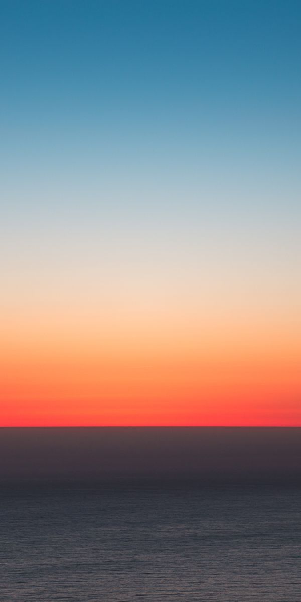 Breathtaking Sunset Over the Sea Horizon