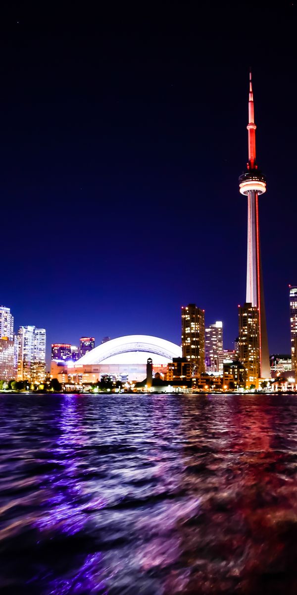Toronto Night Skyline: A Captivating Mobile Wallpaper